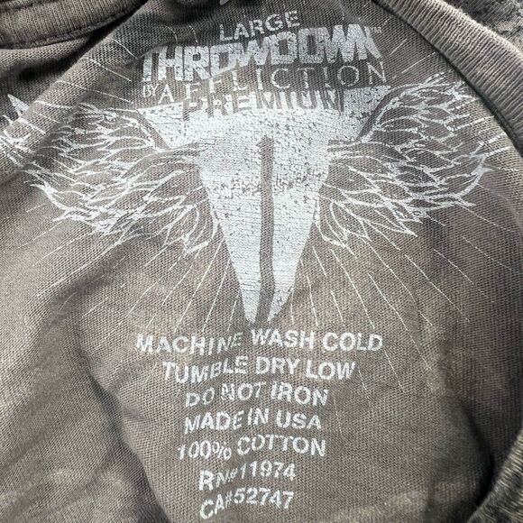 Y2K Affliction Throwdown All-Over Print Grunge T-Shirt - L - Picture 3 of 4